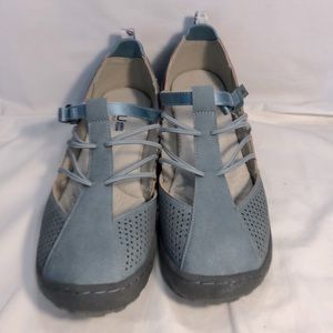 Jambu 11M denim blue Velcro and elastic straps. Never worn athleisure.